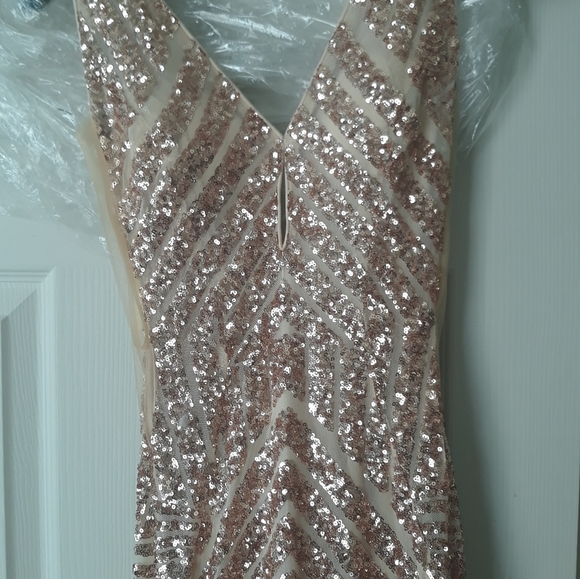 Giavonni Prom dress - Picture 4 of 6